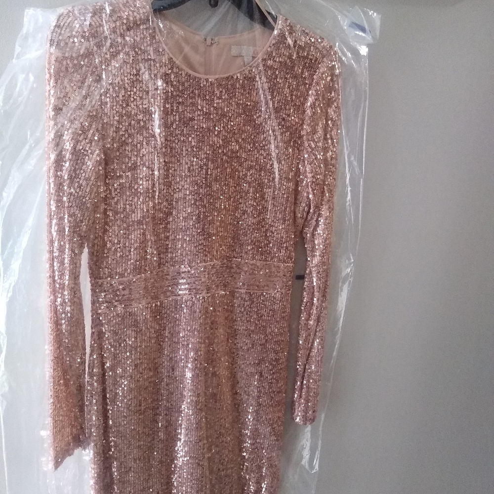 Dress - Picture 2 of 4